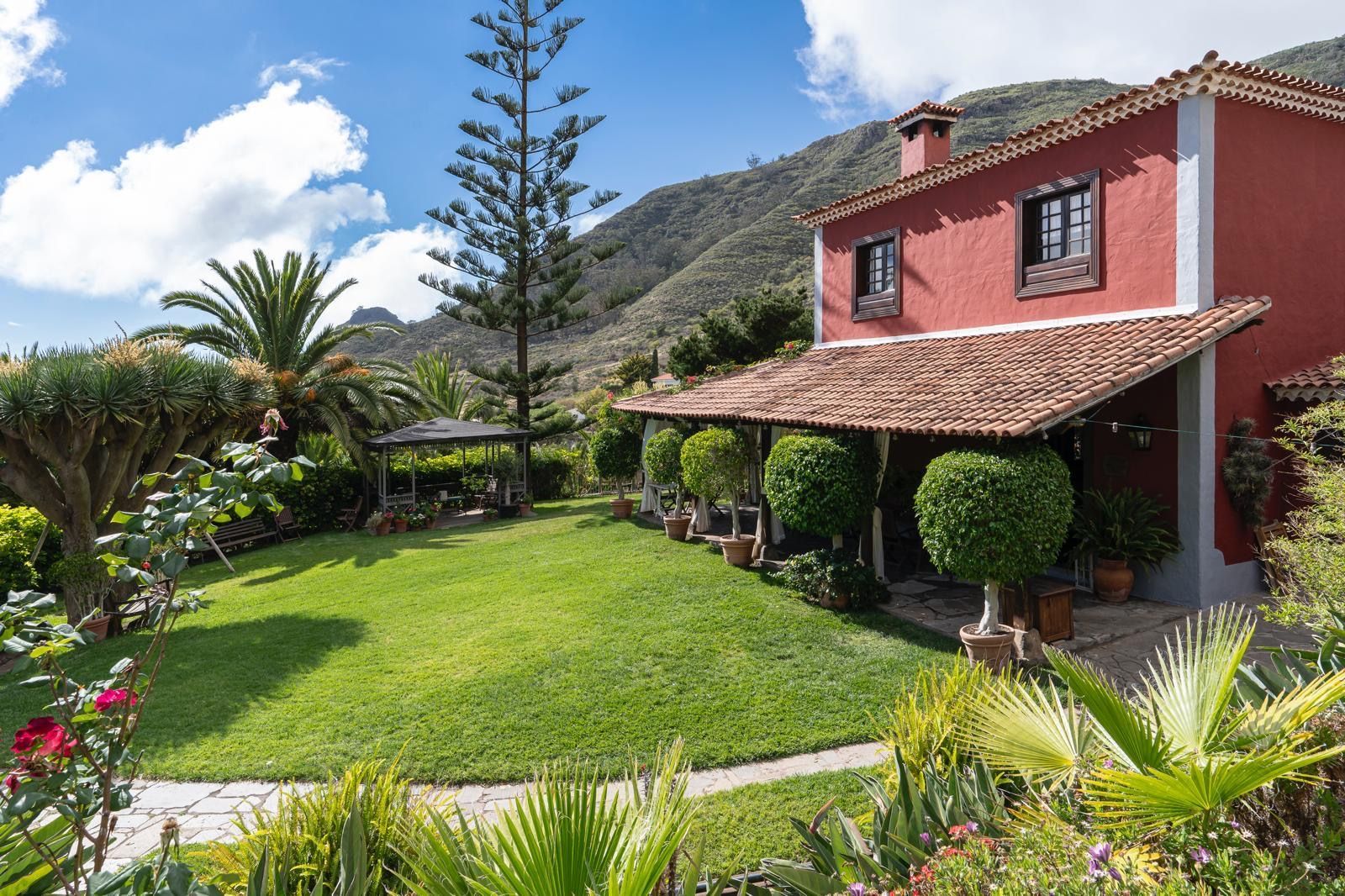 la-casa-de-la-orilla-fachada-tegueste-tenerife-exterior-01