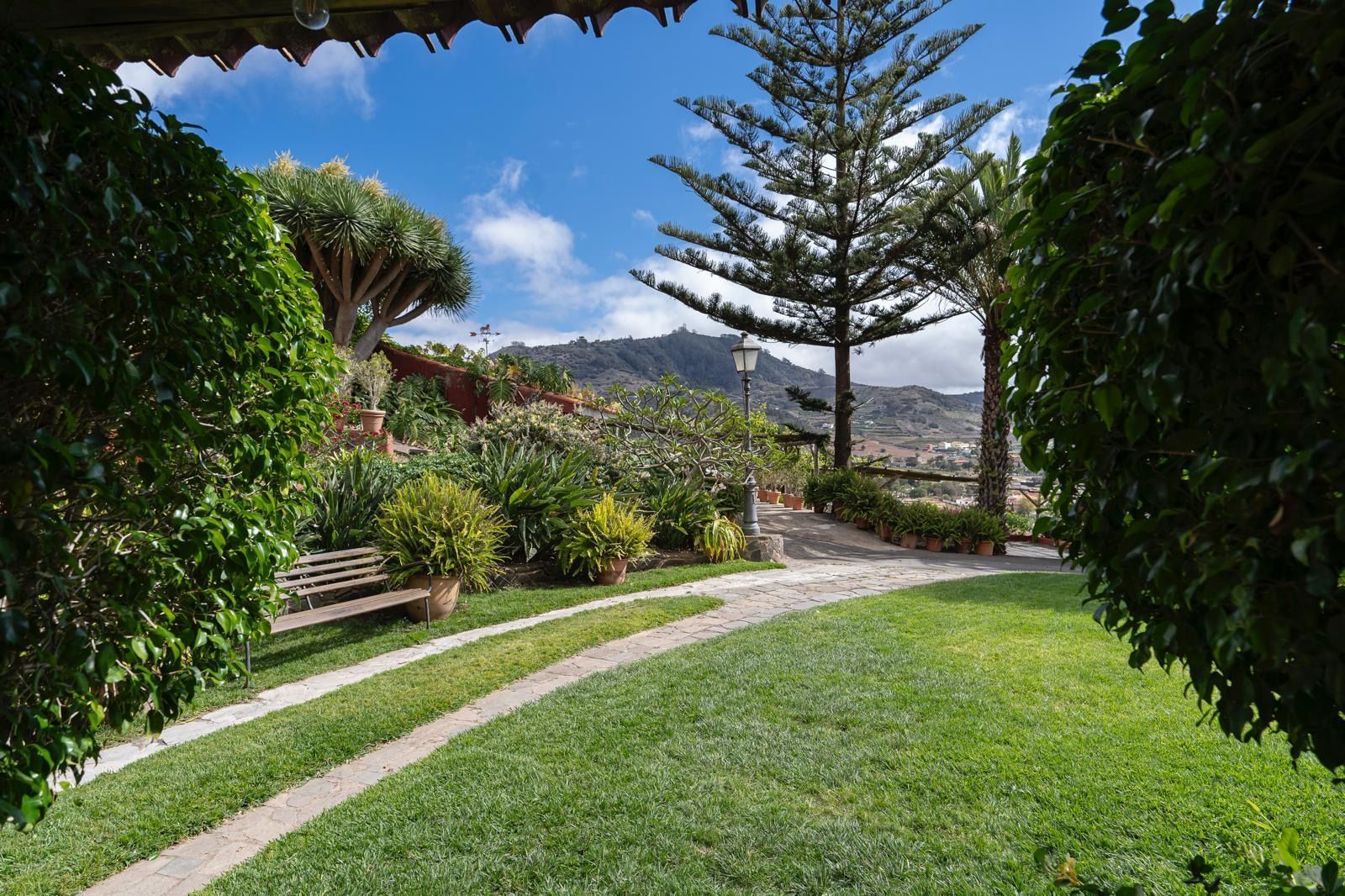 la-casa-de-la-orilla-fachada-tegueste-tenerife-exterior-09